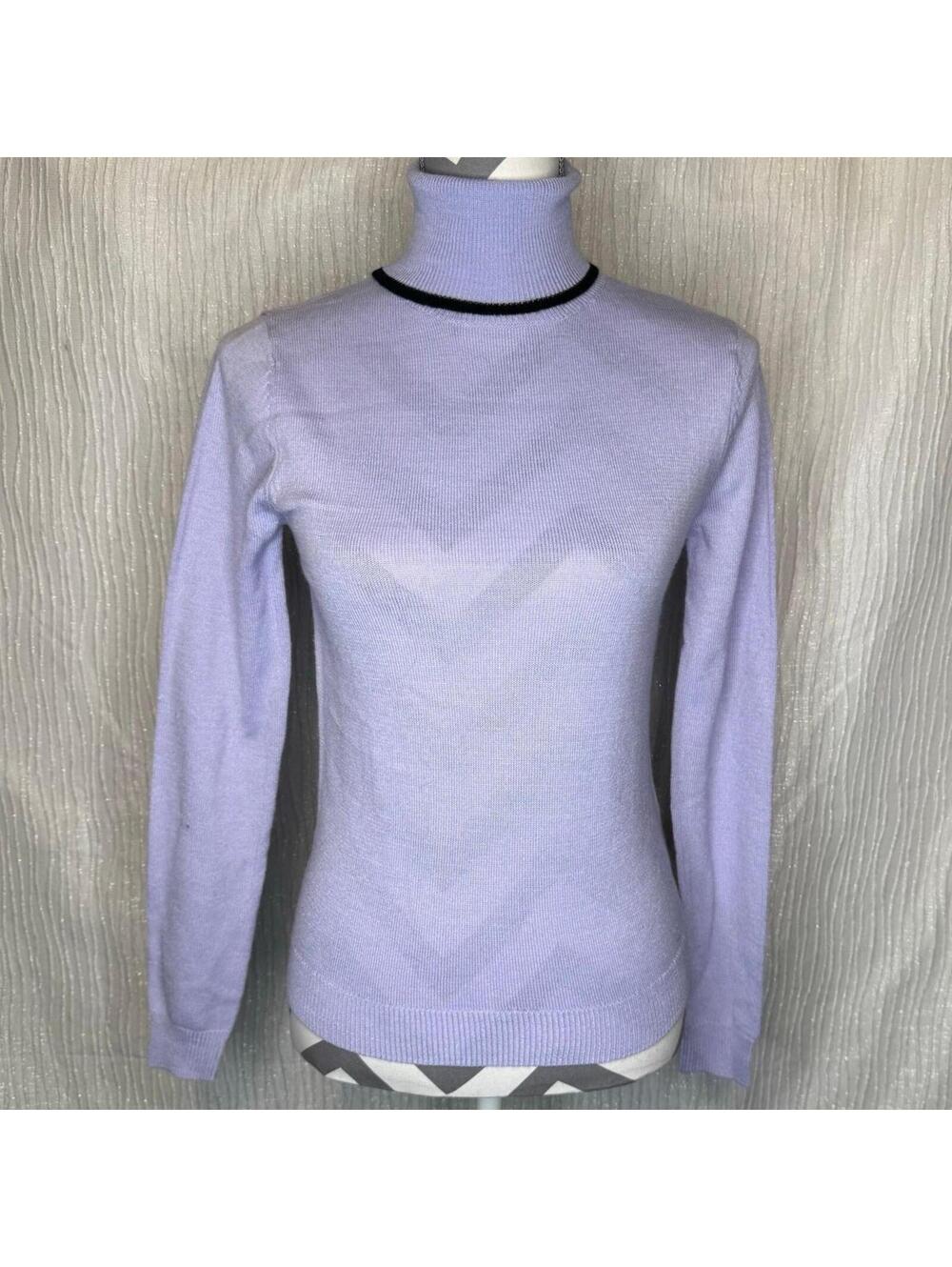 Thin lilac collusion sweater shirt